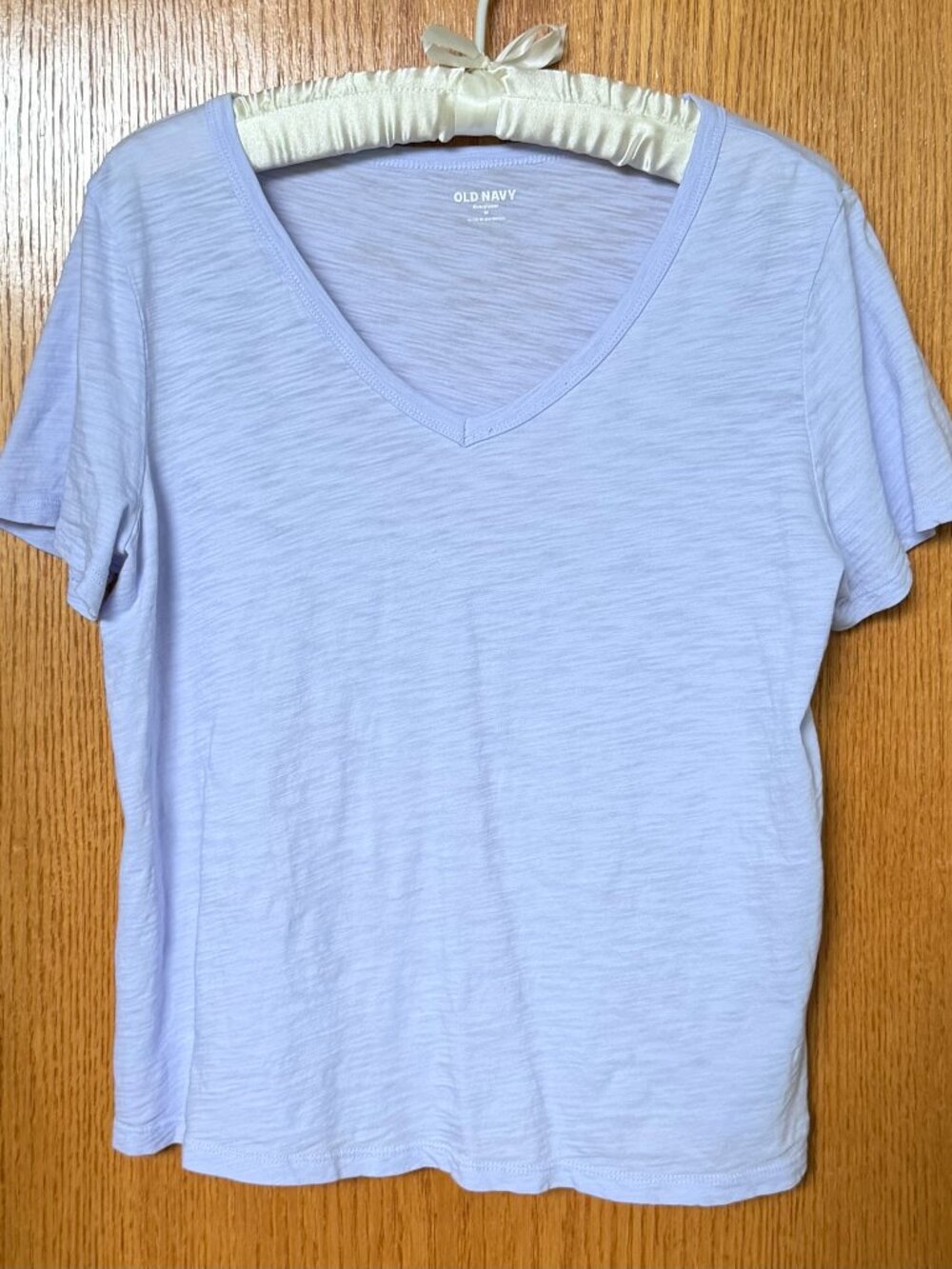 EveryWear Light Purple V-Neck Tee Medium